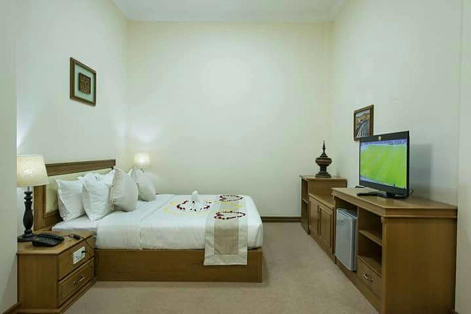 Hotel Shwe Nann Htike Pyin Oo Lwin Eksteriør bilde
