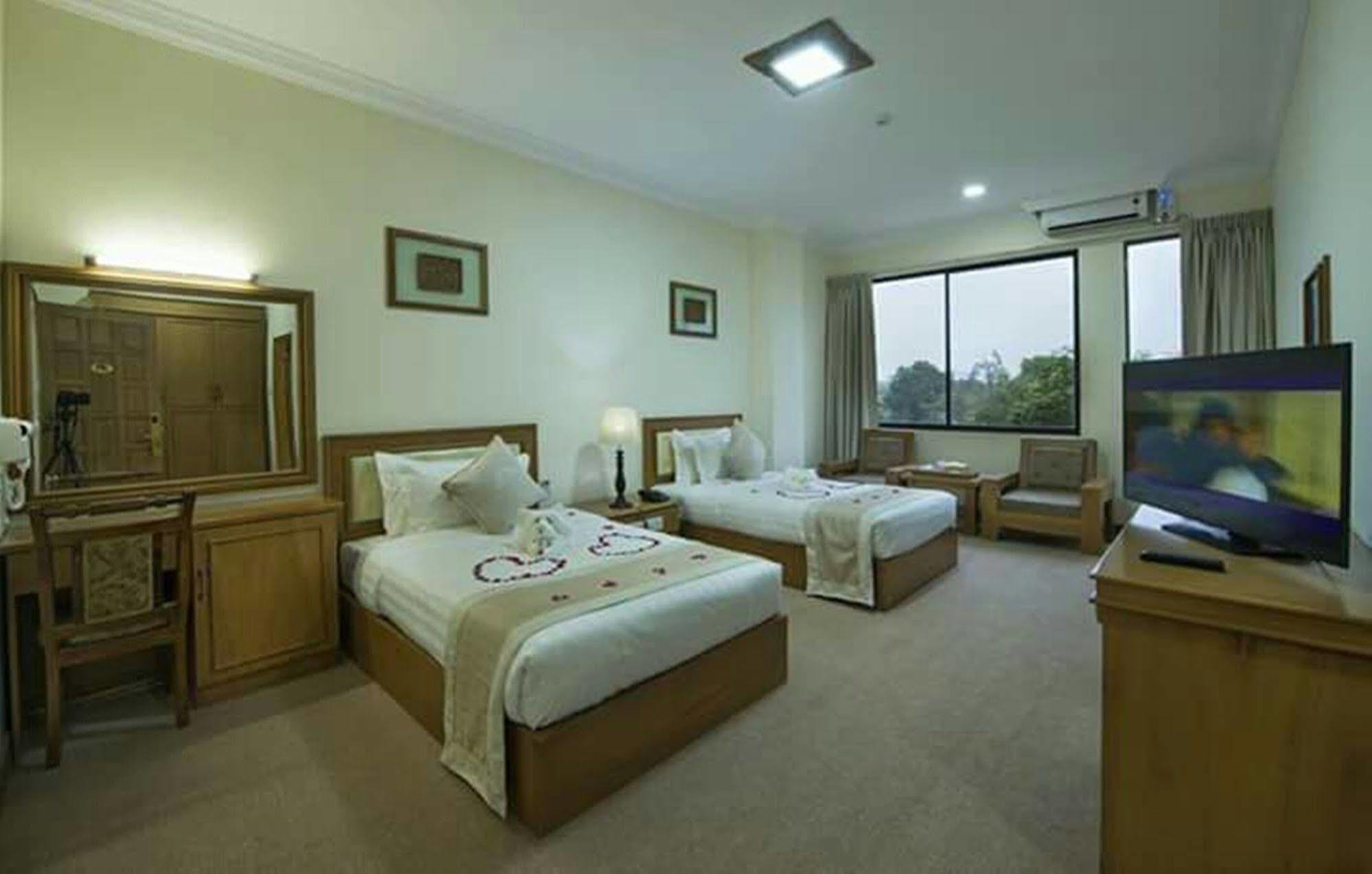 Hotel Shwe Nann Htike Pyin Oo Lwin Eksteriør bilde